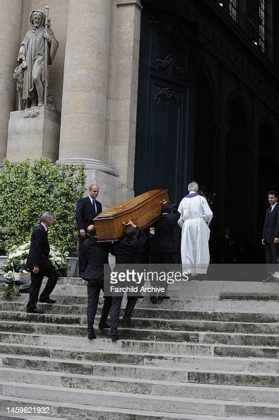 is yves saint laurent still alive|yves Saint Laurent funeral picture.